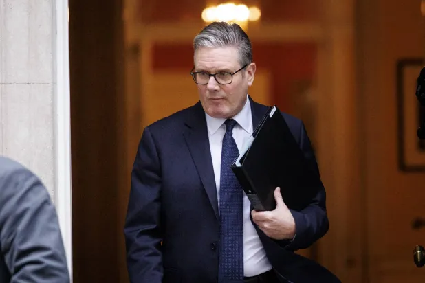 رئيس الوزراء البريطاني كير ستارمر (إ.ب.أ)