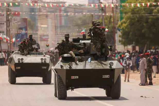 من عرض عسكري لجيش «أرض الصومال» في مايو 2024 (أرشيفية- رويترز)