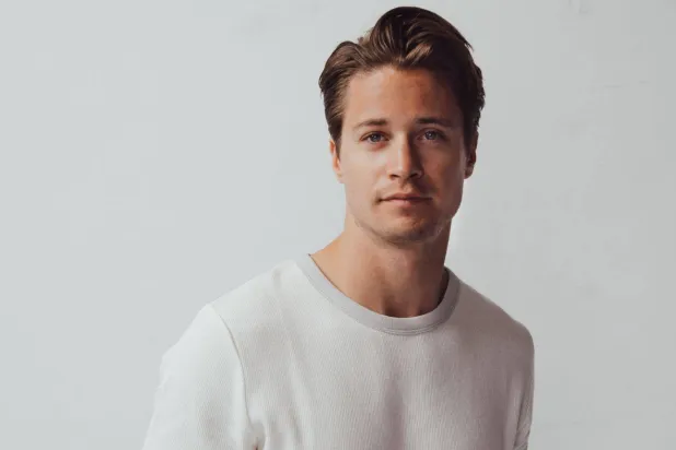 الفنان العالمي كايغو يحيي «حفل حلبة جدة» (الاتحاد السعودي للسيارات)