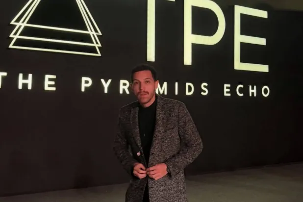 الفنان محمود حجازي (صفحته على فيسبوك)