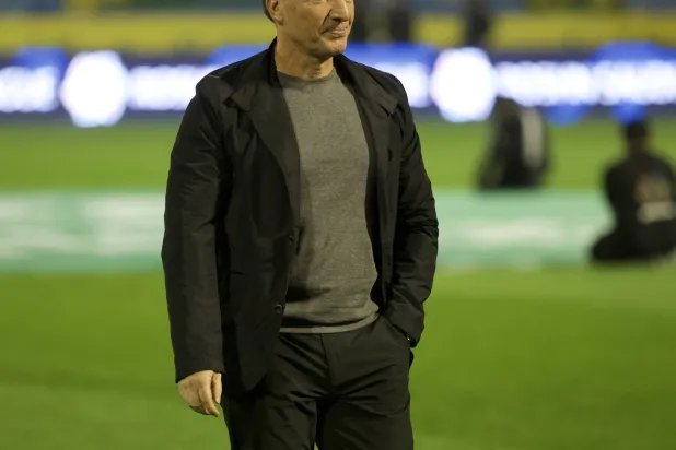 الآيرلندي بريندان رودجرز مدرب فريق القادسية (تصوير: نايف العتيبي)