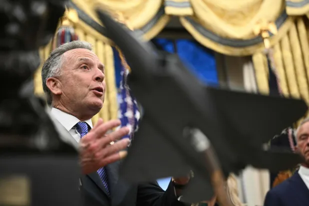 المبعوث الأميركي الخاص إلى الشرق الأوسط ستيف ويتكوف يتحدث على هامش مؤتمر صحافي للرئيس دونالد ترمب في المكتب البيضوي 29 يناير (أ.ف.ب)