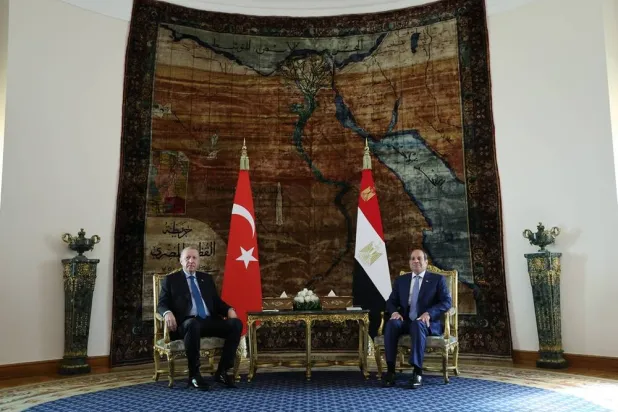 A handout photo made available by the Turkish Presidential press office shows Egyptian President Abdel Fattah al-Sisi (R) and Turkish President Recep Tayyip Erdogan (L) posing before their meeting in Cairo, Egypt, 04 February 2026. (EPA/ Turkish Presidential Press Office Handout) 