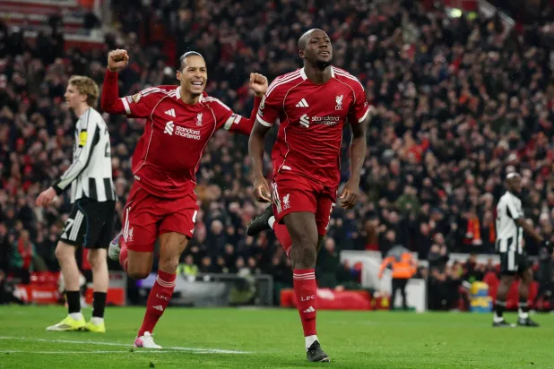 الانتصار على نيوكاسل الجولة الماضية كان الأول لليفربول في الدوري  خلال شهر يناير (رويترز)