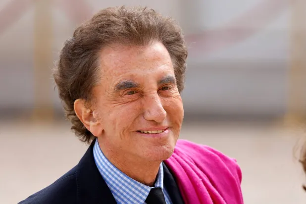 (FILES) France's former culture minister and current president of the Institut du Monde Arabe (Arab World Institute) Jack Lang arrives at the Elysee presidential palace in Paris on May 7, 2022. (Photo by Ludovic MARIN / AFP)