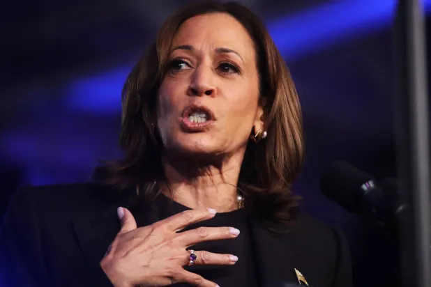 WATERFORD, MICHIGAN- OCTOBER 18: Democratic presidential nominee, Vice President Kamala Harris, campaigns in Michigan, a key battleground state, on October 18, 2024 in Waterford, Michigan. Spencer Platt/Getty Images/AFP 