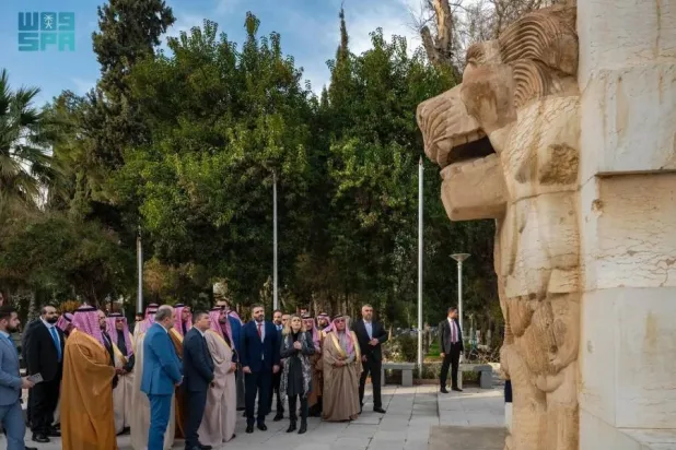 The ministers observed the museum’s extensive collections spanning prehistoric eras to modern art. SPA