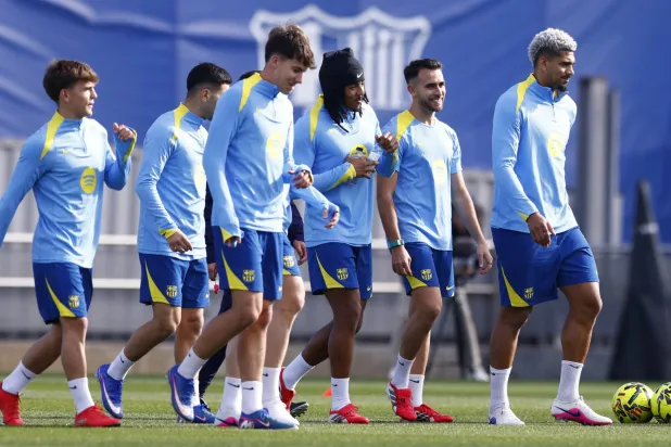 برشلونة يصطدم بأتليتكو مدريد في كأس الملك (إ.ب.أ)