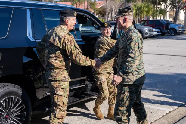 قائد الجيش العماد رودولف هيكل خلال زيارته إلى واشنطن (السفارة الأميركية في بيروت)