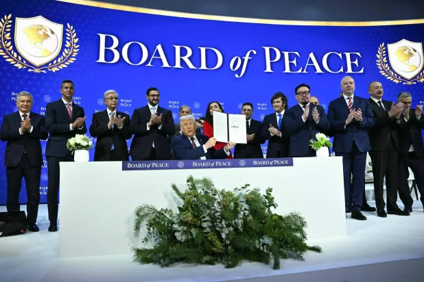 Trump and leaders and representatives of the countries participating in the signing of the founding charter of the “Peace Council” in Davos (AFP - Archive)