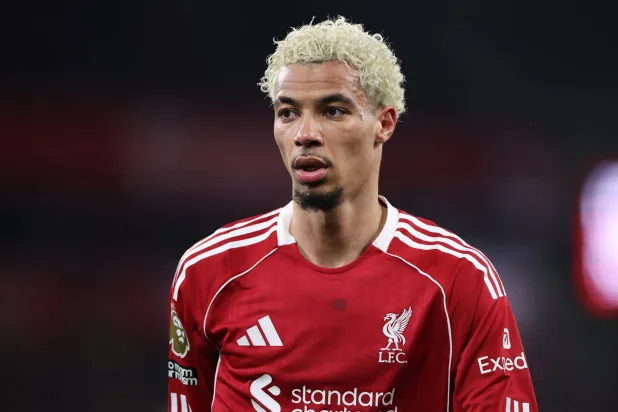 هوغو إيكيتيكي لاعب فريق ليفربول الإنجليزي (إ.ب.أ)