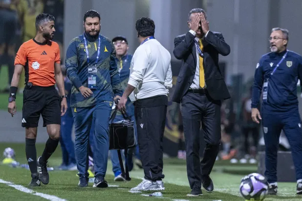 البرازيلي شاموسكا مدرب فريق التعاون (تصوير: سعد الدوسري)