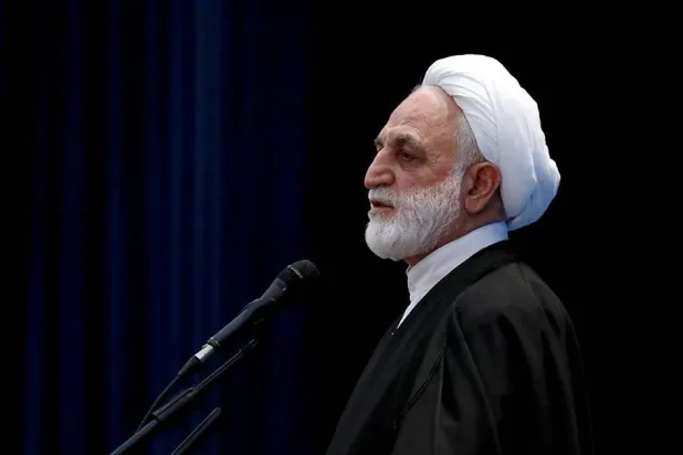 غلام حسين محسني إجئي رئيس السلطة القضائية يلقي خطاباً أمام قضاة محافظة مركزي في مدينة أراك وسط البلاد (إرنا)