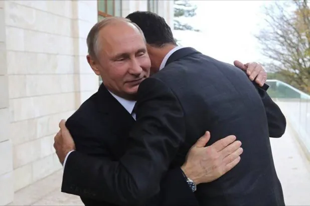 الرئيس الروسي فلاديمير بوتين ونظيره السوري بشار الأسد في سوتشي 20 نوفمبر 2017 (أ.ف.ب)