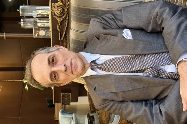 المنسق المقيم ومنسق الشؤون الإنسانية للأمم المتحدة في اليمن جوليان هارنيس (الشرق الأوسط)