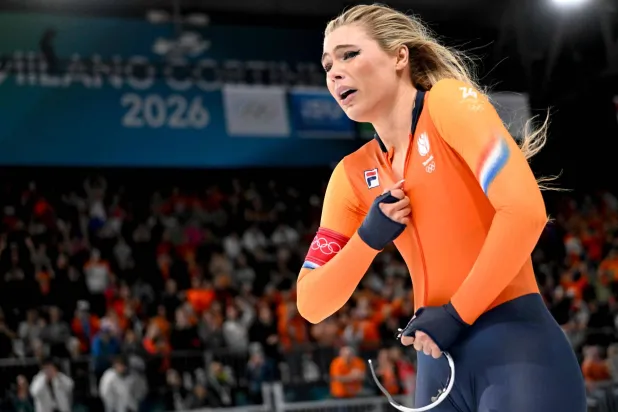 الهولندية يوتا ليردام بطلة التزلج السريع (أ.ف.ب)