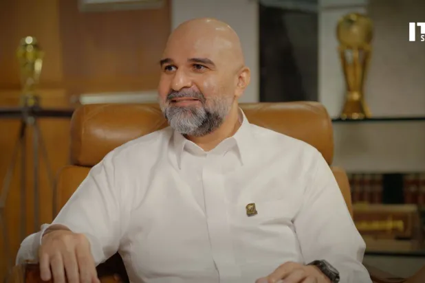 فهد سندي رئيس مجلس إدارة نادي الاتحاد (يوتيوب - نادي الاتحاد)