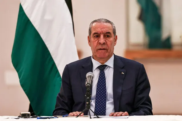 نائب الرئيس الفلسطيني حسين الشيخ (رويترز)