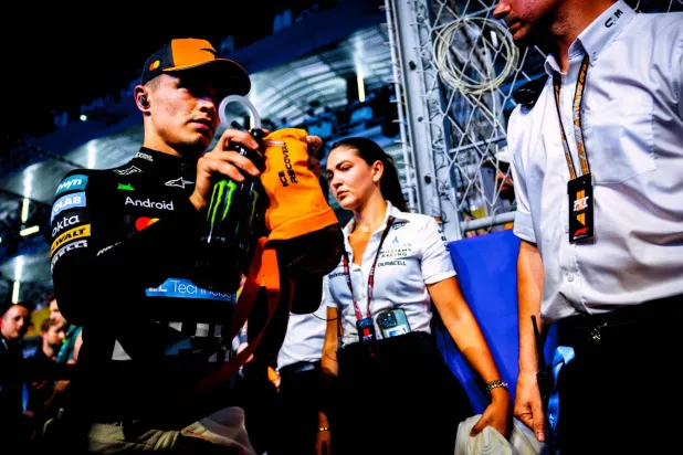 اعتمد نوريس وسائل التواصل الاجتماعي منصةً للتواصل المباشر مع الجماهير (فورمولا 1)