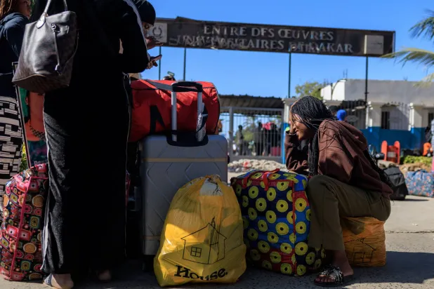 مدخل جامعة «الشيخ أنتا ديوب» في داكار عاصمة السنغال (رويترز)