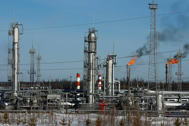 منشأة لمعالجة الغاز الطبيعي في منطقة إيركوتسك الروسية (رويترز)