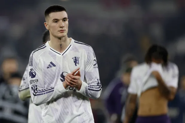 بنيامين سيسكو (رويترز)