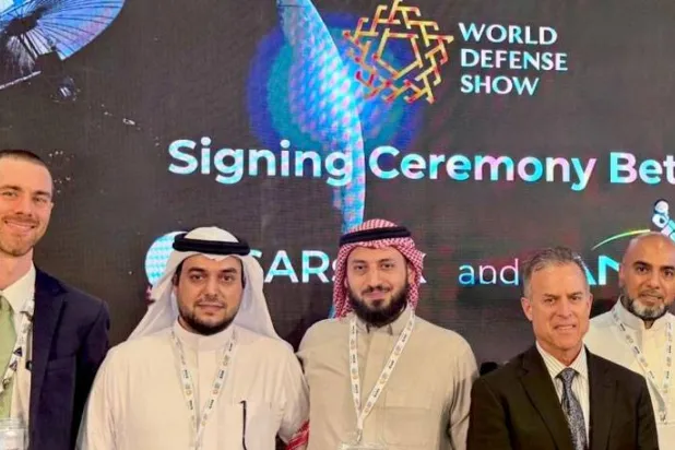 رؤساء 3 شركات يوقعون على هامش معرض الرياض للدفاع اتفاقية لتسليم أقمار لرصد الأرض (الشرق الأوسط)