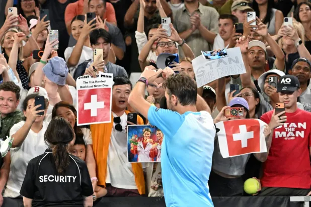 ستان فافرينكا يحيي جماهيره (أ.ف.ب)