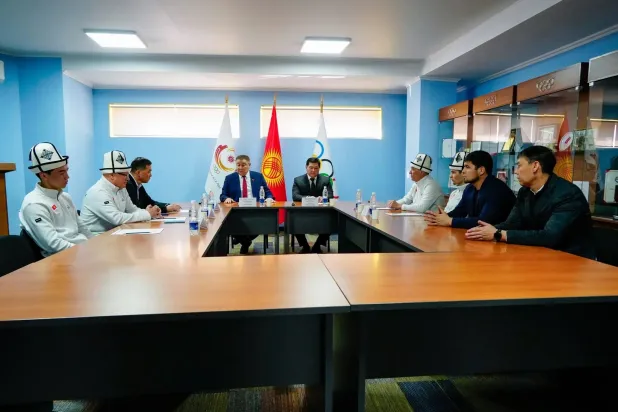 رياضيان من قرغيزستان يشاركان في الألعاب الأولمبية الشتوية (الاتحاد القرغيزي)