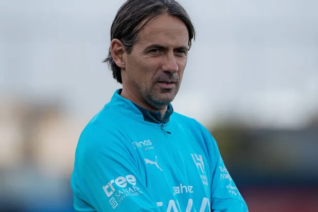 الإيطالي سيموني إنزاغي مدرب فريق الهلال (نادي الهلال)