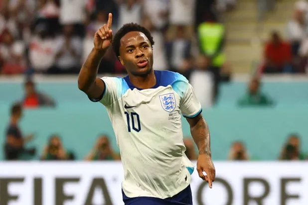 المهاجم الإنجليزي رحيم ستيرلينغ (رويترز)