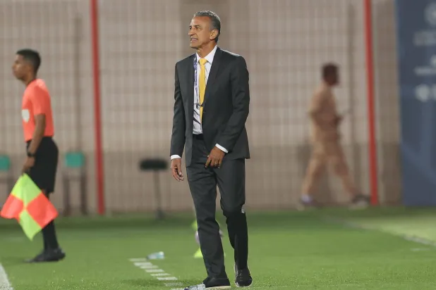 البرازيلي شاموسكا مدرب فريق التعاون (تصوير: عدنان مهدلي) 