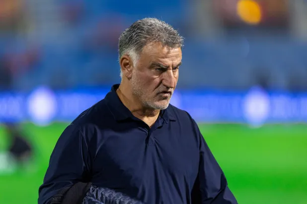 الفرنسي كريستوف غالتييه مدرب فريق نيوم (تصوير: عيسى الدبيسي) 