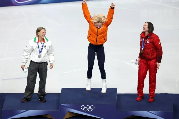 الهولندية زاندرا فيلزيبوير تحرز الميدالية الذهبية (إ.ب.أ)