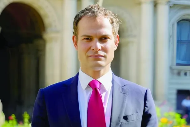 
وزير شؤون الشرق الأوسط البريطاني هيمش فولكنر (الشرق الأوسط)