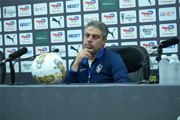 معتمد جمال المدير الفني للفريق الأول لكرة القدم بنادي الزمالك (نادي الزمالك)