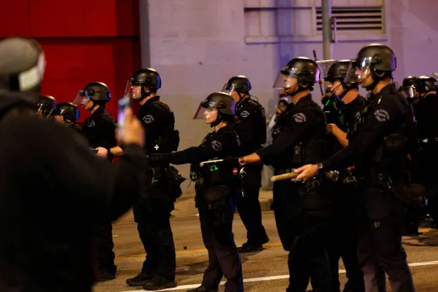 وزارة الأمن الداخلي الأميركية تدخل في إغلاق جزئي