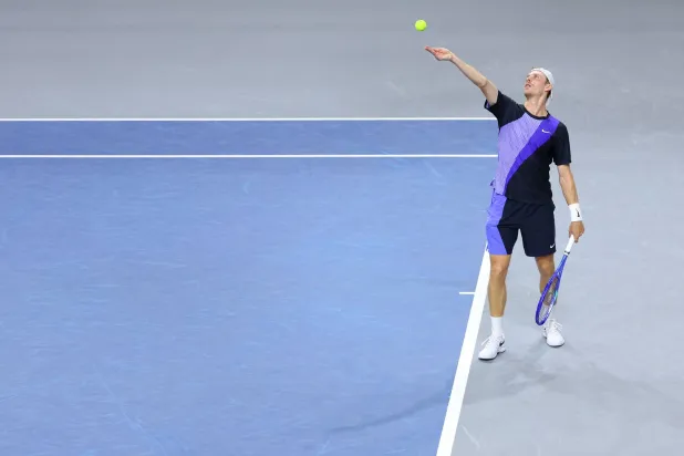 الكندي دينيس شابوفالوف إلى نصف نهائي «دالاس» (أ.ف.ب) 