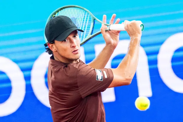 الإيطالي لوتشيانو دارديري إلى قبل نهائي بطولة الأرجنتين (د.ب.أ)