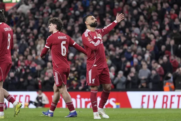 صلاح محتفلا بالهدف (د.ب.أ)