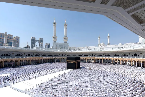 تستند الخطة التشغيلية لموسم رمضان إلى حزمة من المشروعات النوعية والإثرائية الجديدة لتعزيز جودة الخدمات ورفع كفاءة التشغيل (العناية بالحرمين)