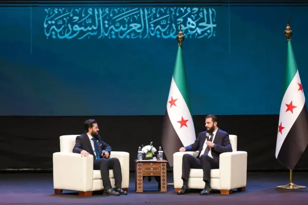 Suriye Cumhurbaşkanı, Şam'da düzenlenen "İslami Söylemin Birliği" konferansında (Cumhurbaşkanlığı hesabı)