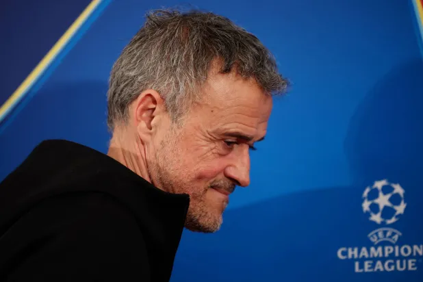 الإسباني لويس إنريكي مدرب باريس سان جيرمان (أ.ف.ب)