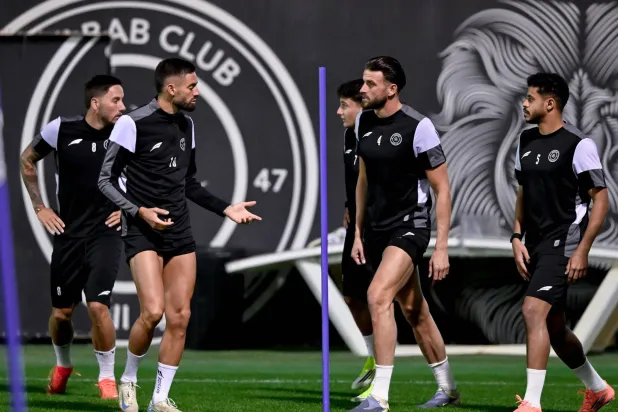 الحصة التدريبية الأخيرة قبل مواجهة حضرموت (نادي الشباب)