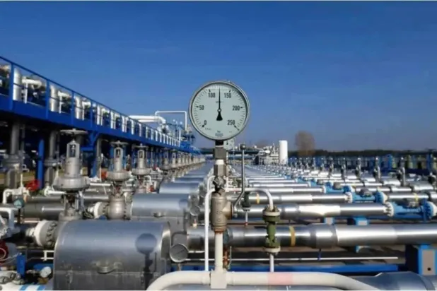 انخفاض أسعار الكربون أدى إلى تراجع الطلب على الغاز من محطات توليد الطاقة التي تعمل بالغاز (رويترز)