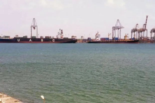 سفن بميناء الحاويات في عدن (الشرق الأوسط)