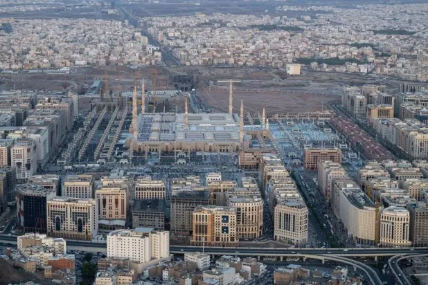 A cluster of buildings and hotels surrounding the Prophet’s Mosque (SPA). 
