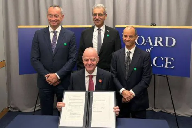 (الاتحاد الدولي لكرة القدم).