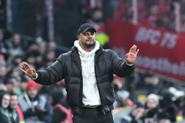 14 February 2026, Bremen: Bayern Munich coach Vincent Kompany gestures during the German Bundesliga soccer match between Werder Bremen and Bayern Munich at Weserstation. (dpa)