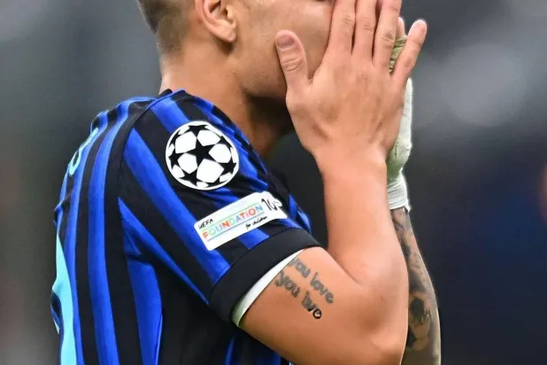  لاوتارو مارتينيز (الشرق الأوسط)